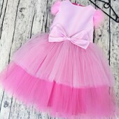 Ніжна нарядна сукня