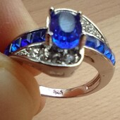 Нова срібна каблучка 925 проби. Розміp 18, вага 4.2 г.