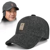 Класна,тепла шапка з вушками.