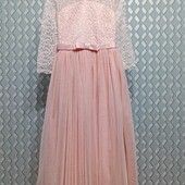 Очень красивое платье р-р 150