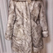 Штучна шуба з капюшоном