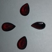 Натуральний камінь для ювелірних прикрас гранат