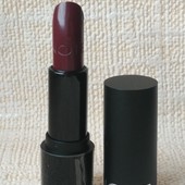 Дорогой бренд)матовая губная помада Note тон 18