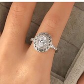 Шикарна каблучка з церконіем, розмір-17