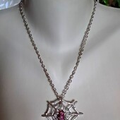 Шикарное колье с кулоном паучок на паутине , Испания.
