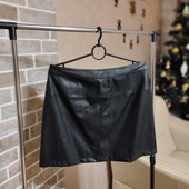 Брендова спідниця із еко-шкіри, розмір 16