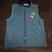 Флисовый жилет в отличном состоянии