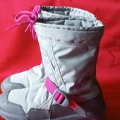 Сапоги новие,22,5, США