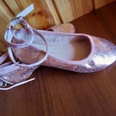 Нарядные туфельки 26р Zara