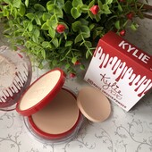 Пудра 2 в 1 Kylie тон 1