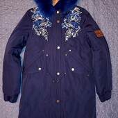 Зимова тепла парка з вишивкою. Нова.