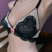 Ніжний гарний бюстгальтер M&S р. 30D/65D