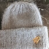 Теплая вязаная шапка