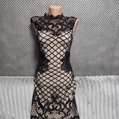 Шикарное нарядное платье по фигуре, р.36(евро)