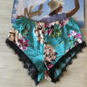 Атласные пижамные шорты