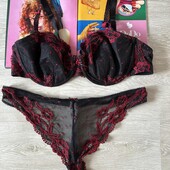 Красивый кружевной комплект 85в