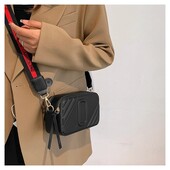 Біла або чорна сумочка під бренд одна на ваш вибір