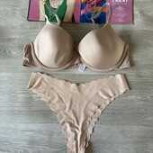 Гладкий бюстгальтер 85b і труси