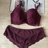 Красивый кружевной бюстгальтер 70f и трусы