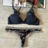 Гарний брендовий бюстгальтер 70b и трусы