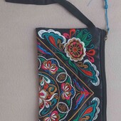 Шикарная вместительная сумка с вышивкой