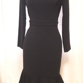 Елегантна чорна сукня