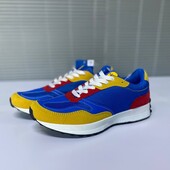 Зручні та комфортні Жіночі кросівки 37-24,5 см . 38-25 см