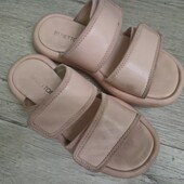 Шлепки Benetton