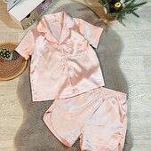 Гарна шовкова піжамка відмінний стан