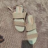 жіночі босоніжки розмір 39 