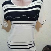 Гарна ніжна кофточка s розміру,в грудях 106 см.