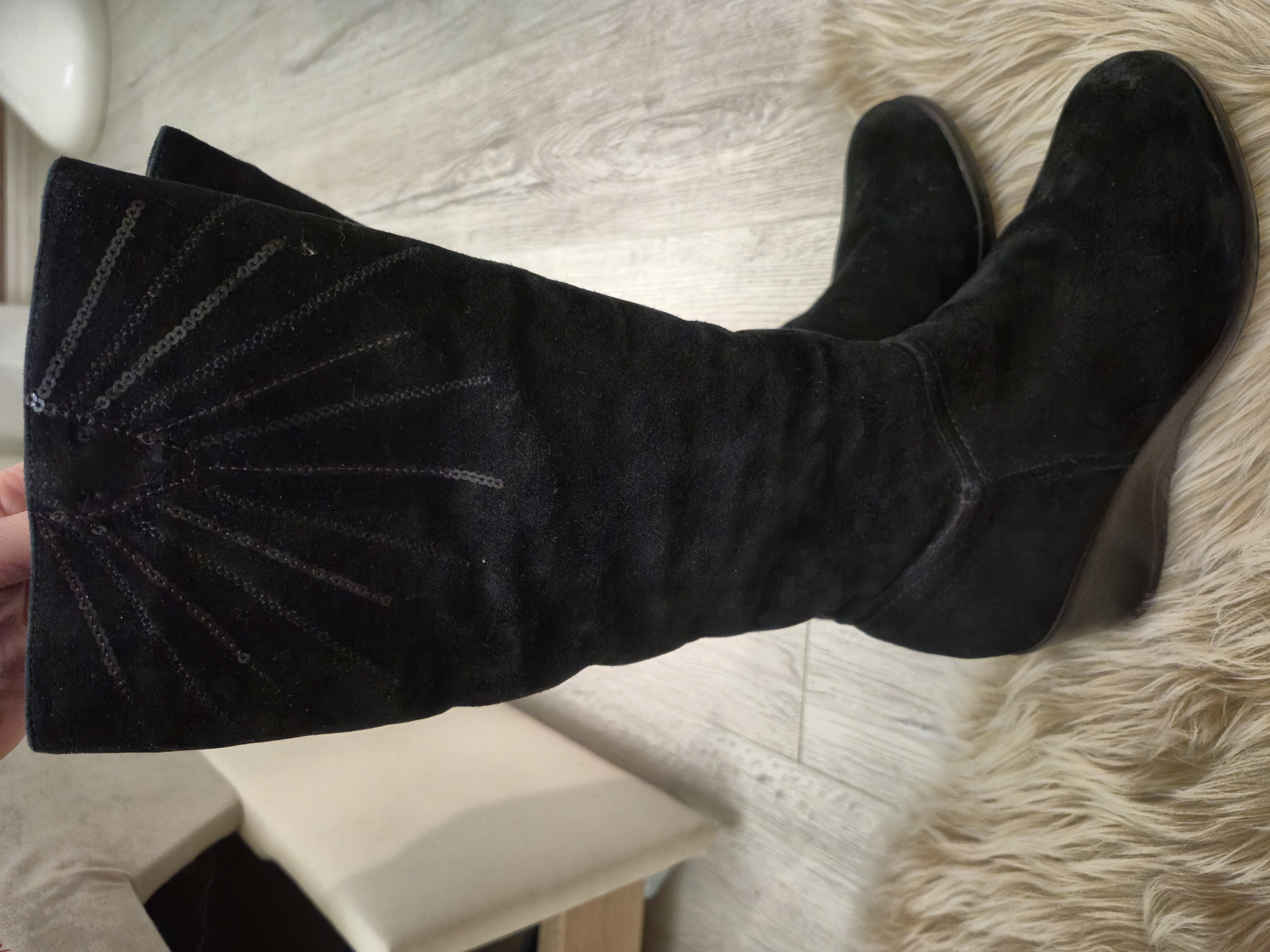 Чоботи з натуральної замші