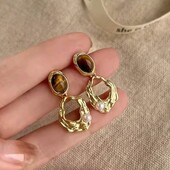 Сережки тигрове око, підвіски м'яте золото, перлина