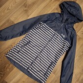 Легенька фірмова вітровка!