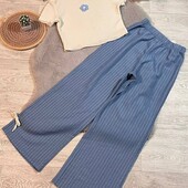 Зручний стильовий костюм відмінний стан