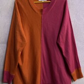 Яркий женский свитер отличного качества