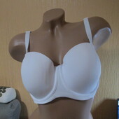 Бюстгальтер від Primark Розм 36E/80F