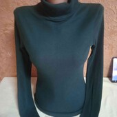 Фірмовий светрик-гольф,розмір S