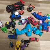 Іграшки, всі що на фото