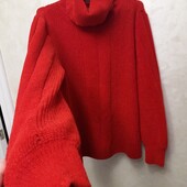 Светр жіночий хл червоного кольору