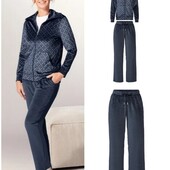 Жіночій велюровий костюм XS eur 32/34 повномір