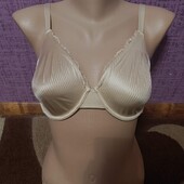 Бюстгальтер Essentials р. 85В