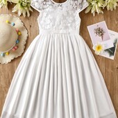 Нарядное белоснежное платье с кружевной отделкой, в идеале