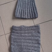 Тепла шапка з шарфом хомут.