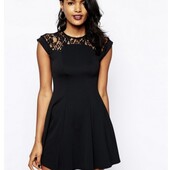 Чарівна сукня від River Island, розмір 12.