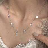 Сяюче срібне кольє з цирконом 925