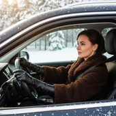 Натуральна з овчини тепла коротка шубка автоледі полушубок коричневий