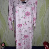 Гарна трикотажна нічна, ідеальний стан