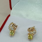Милые детские серьги котики с лимонным алпанитом и белыми фианитами. Позолота 585 пробы 18К.