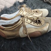 Шкіряні кросівки у вінтажному стилі